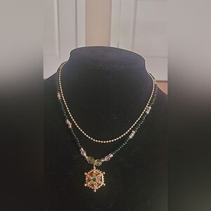 Hand made Necklace. 🌴